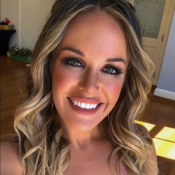 Meet your Posher, Chrissy - Picture 1 of 8